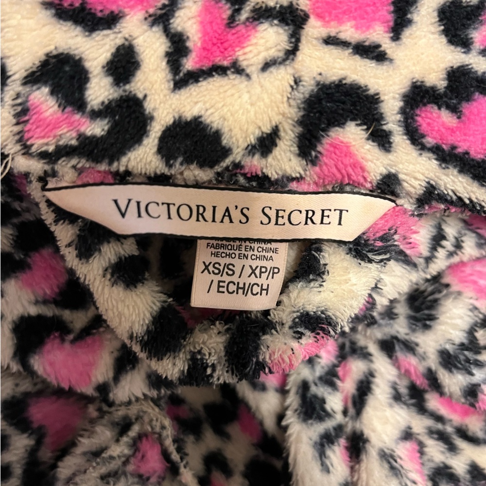 XS Victoria Secret Bath Robe - Picture 2 of 3